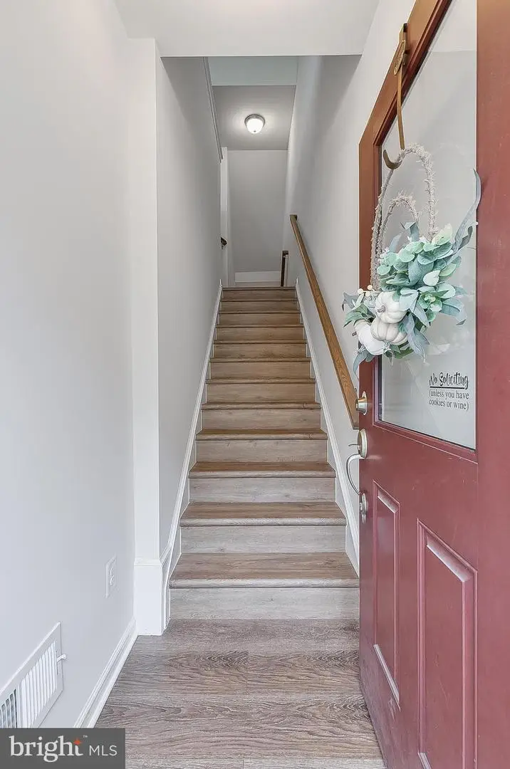 604 Savile Row Ter, Purcellville, VA 20132 - Image #2