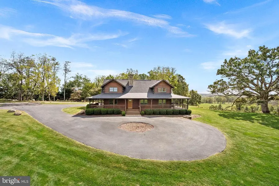 18837 Trinity Church Rd, Purcellville, VA 20132 - Image #3