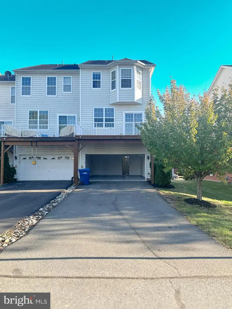 23069 Weybridge Sq, Broadlands, VA 20148 - Image #2