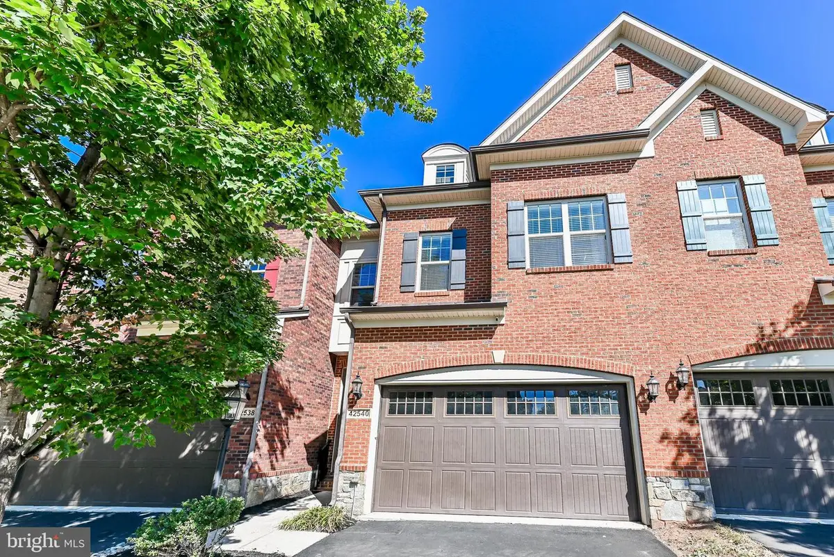42540 Dreamweaver, Ashburn, VA 20148 - Image #1