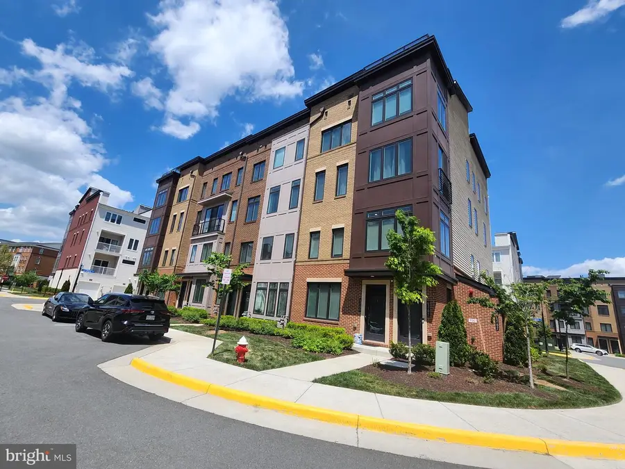 43186 Mongold Sq, Ashburn, VA 20148 - Image #2