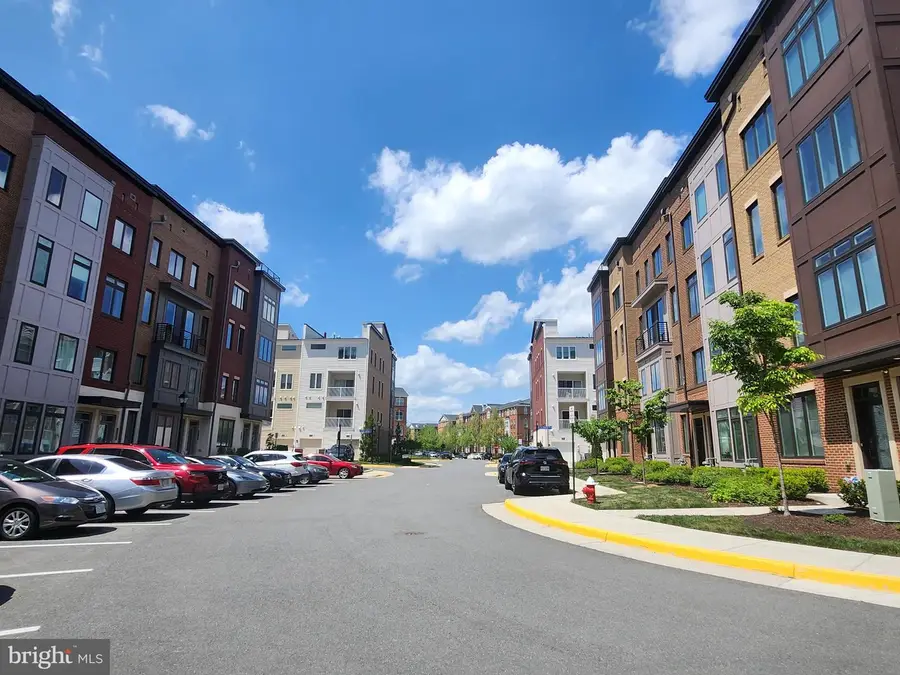 43186 Mongold Sq, Ashburn, VA 20148 - Image #3