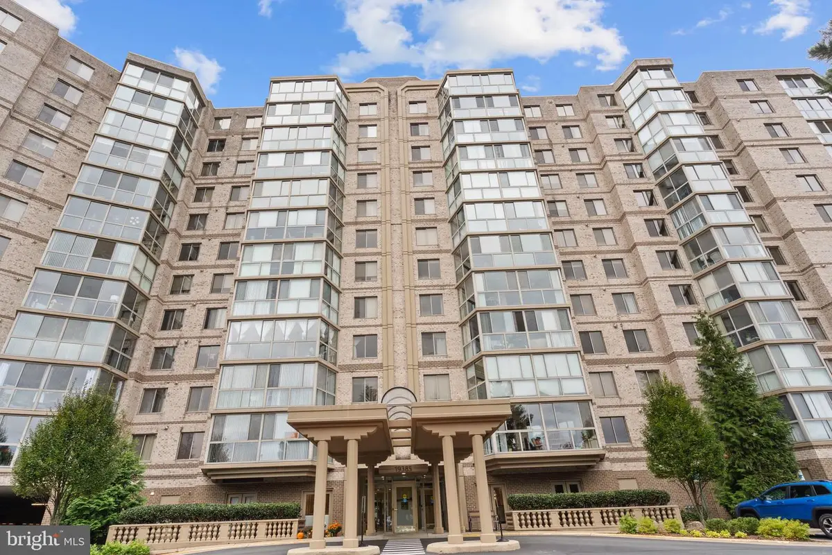 19385 Cypress Ridge Ter #914, Leesburg, VA 20176 - Image #1