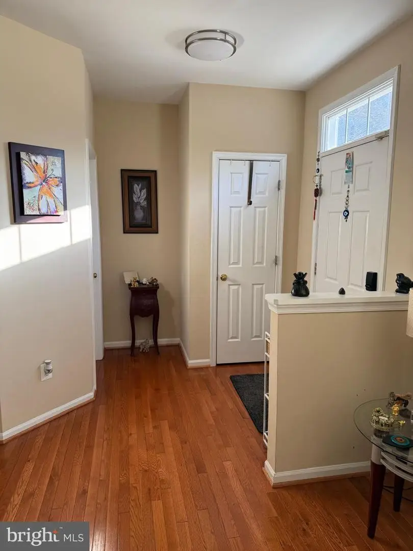 20900 Butterwood Falls Ter, Sterling, VA 20165 - Image #2