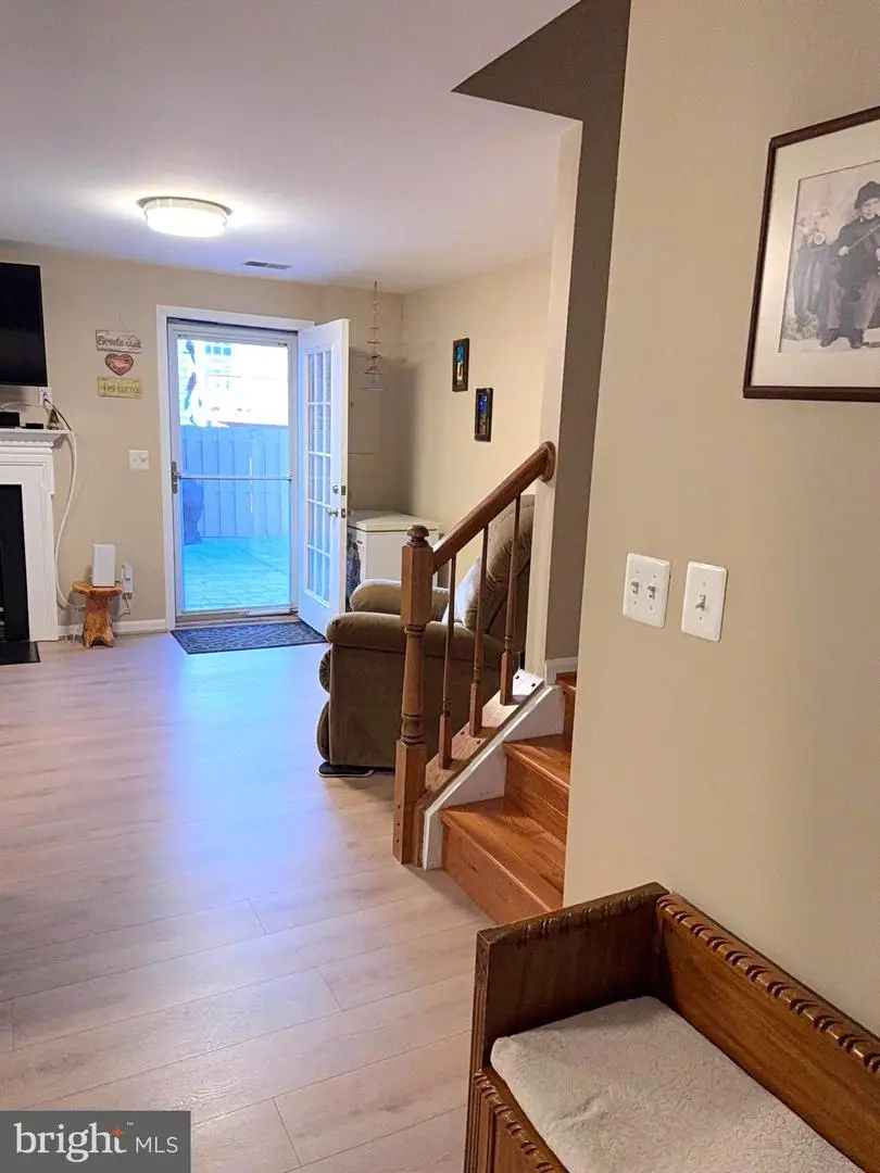 20900 Butterwood Falls Ter, Sterling, VA 20165 - Image #3