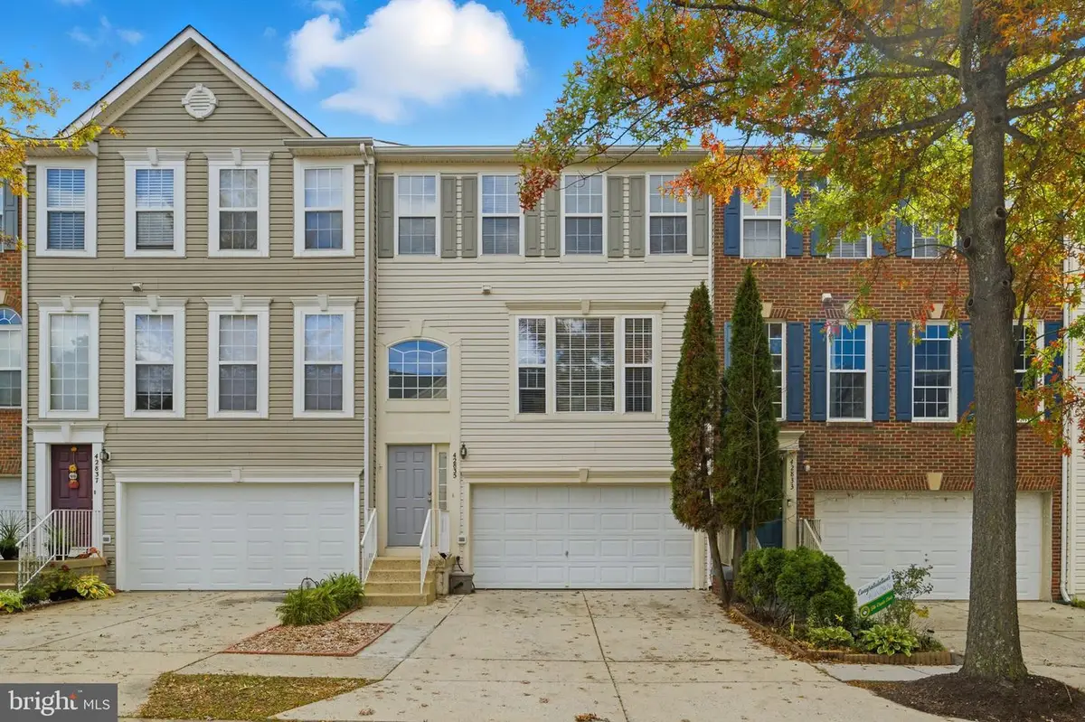 42835 Shaler St, Chantilly, VA 20152 - Image #1