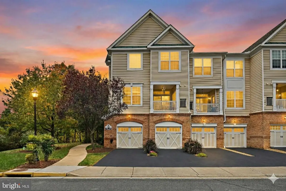 20385 Belmont Park Ter #103, Ashburn, VA 20147 - Image #1