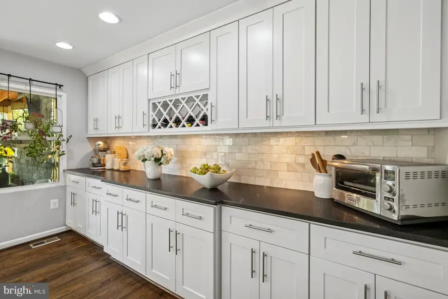 20945 Rubles Mill Ct, Ashburn, VA 20147 - Image #3