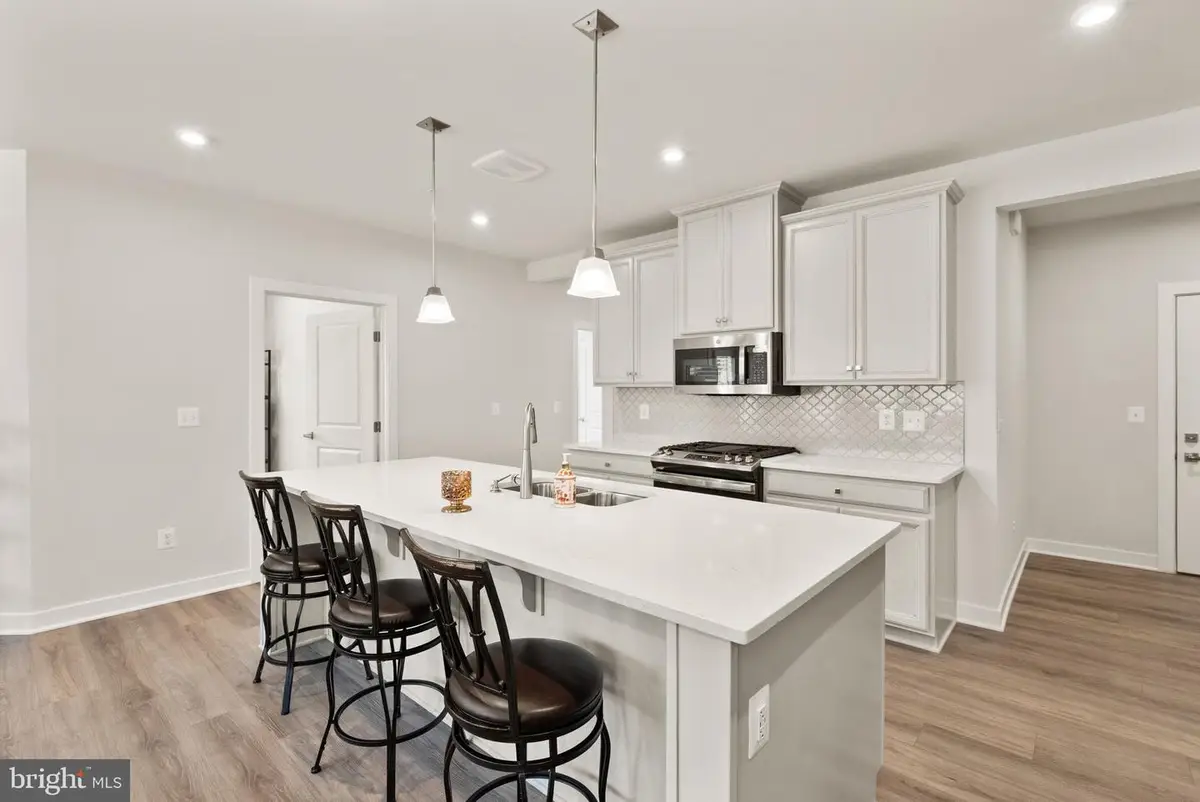 46270 Mt Allen Ter #201, Sterling, VA 20164 - Image #1