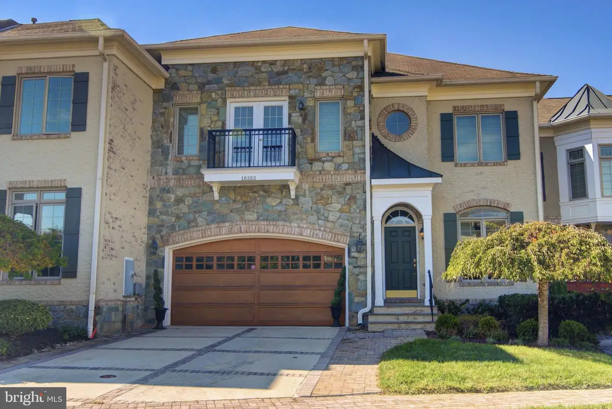 18383 Eagle Point Sq, Leesburg, VA 20176 - #1