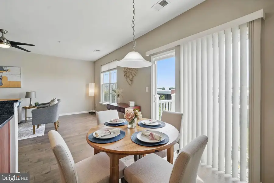 43837 Kingston Station Ter, Ashburn, VA 20148 - Image #2