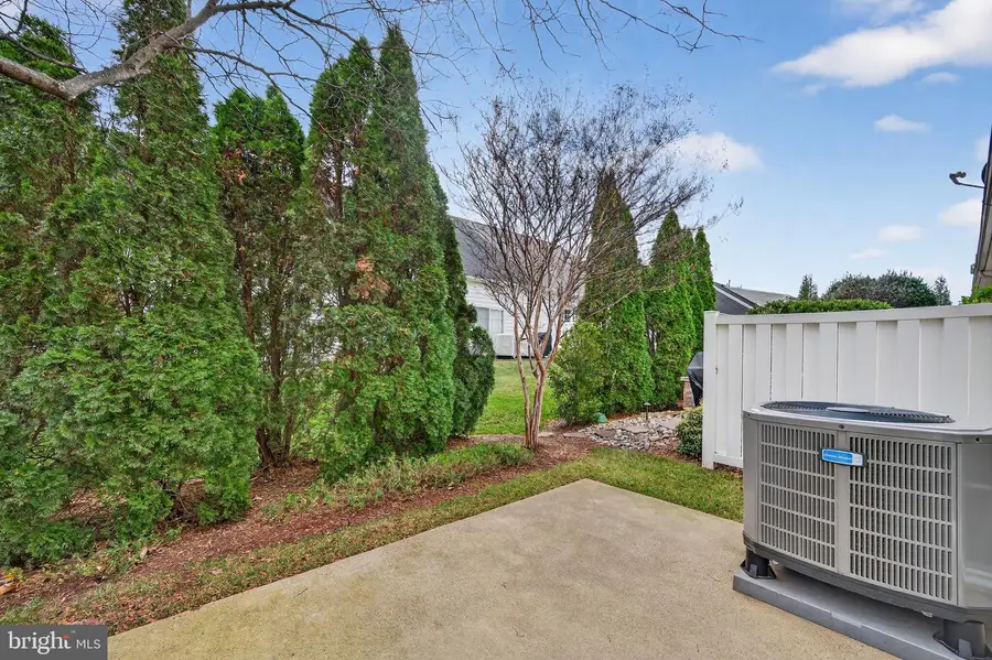 44385 Maltese Falcon Sq, Ashburn, VA 20147 - Image #2