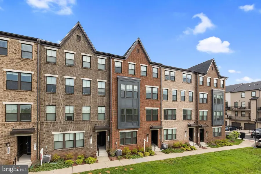 43361 Radford Divide Ter, Ashburn, VA 20148 - Image #2