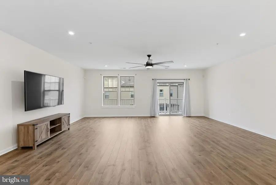 312 Petite Sirah Ter Se, Leesburg, VA 20175 - Image #2