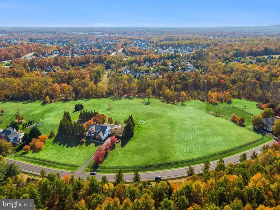 40747 Lenah Run Cir, Aldie, VA 20105 - Image #2