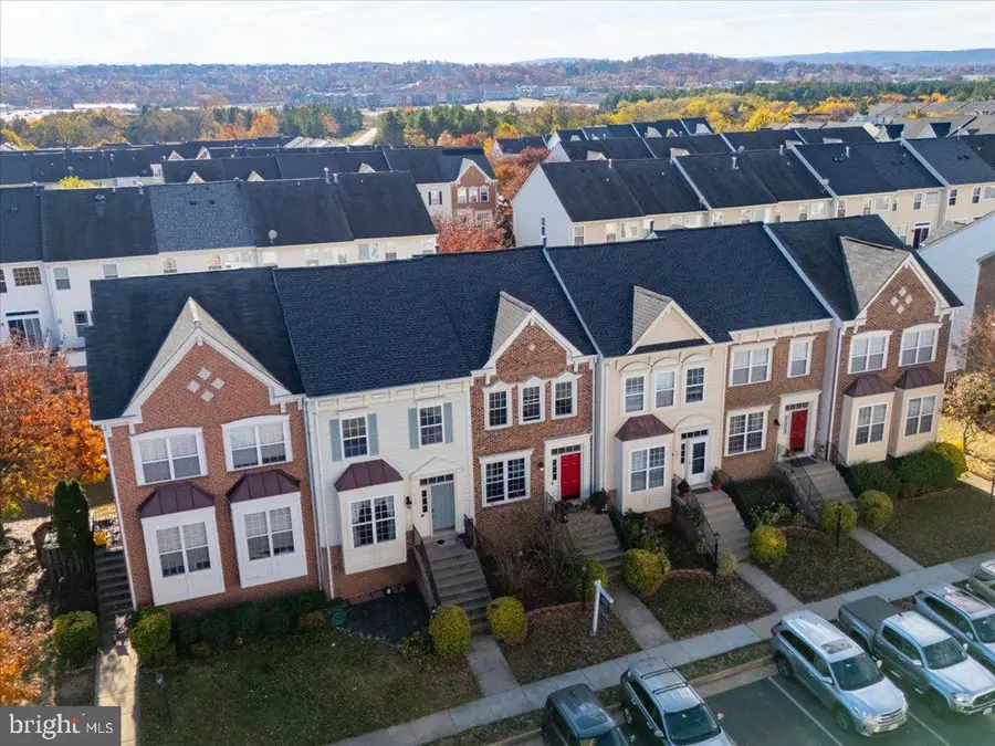 561 Edmonton Ter Ne, Leesburg, VA 20176 - Image #2