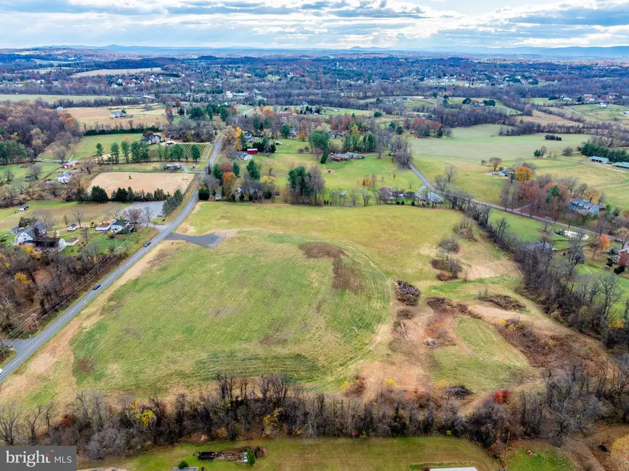 16801 Hamilton Station, Hamilton, VA 20158 - #2