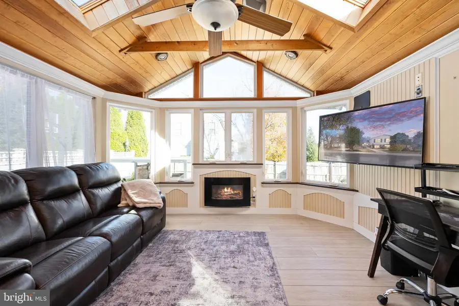 224 Prince St Ne, Leesburg, VA 20176 - Image #2