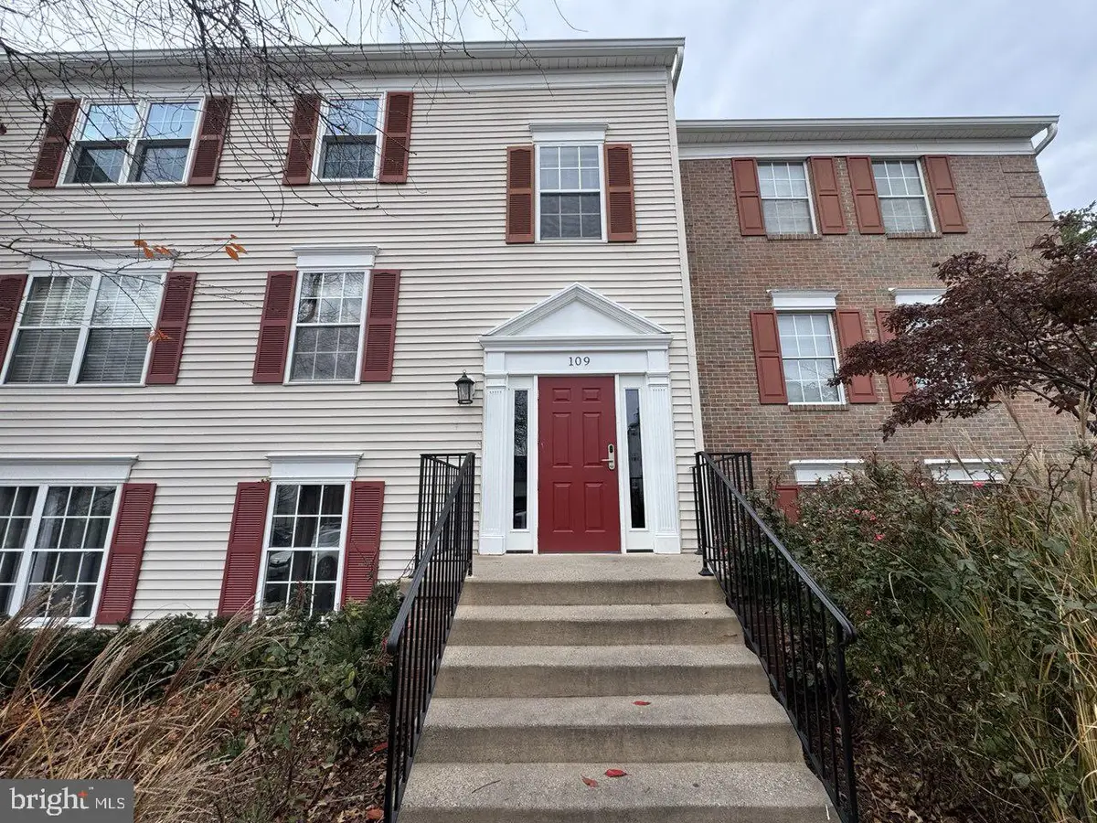 109 Fort Evans Rd Se #b, Leesburg, VA 20175 - Image #1