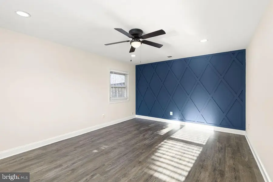 503 S Maple Ct, Sterling, VA 20164 - Image #3