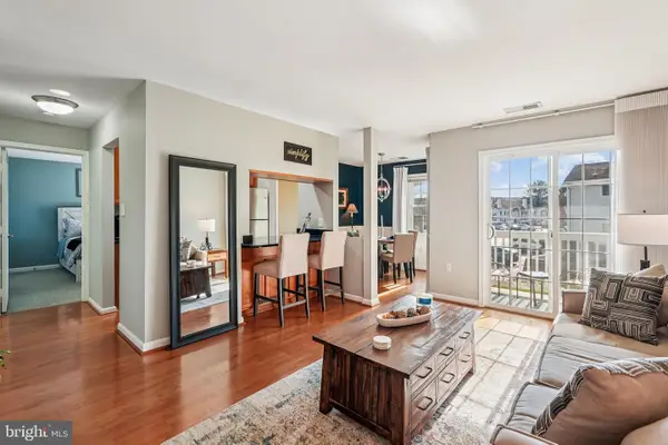 116 Westwick Ct #3, STERLING, VA 20165