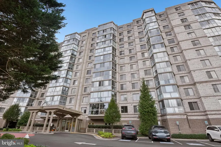 19385 Cypress Ridge Ter #404, Leesburg, VA 20176 - Image #2