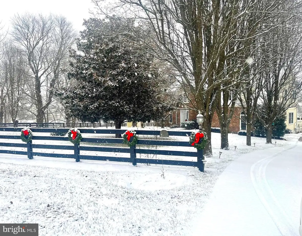 15700 Trapshire Ct, Waterford, VA 20197 - Image #1