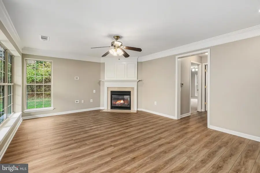 21845 Baldwin Sq #101, Sterling, VA 20164 - Image #3