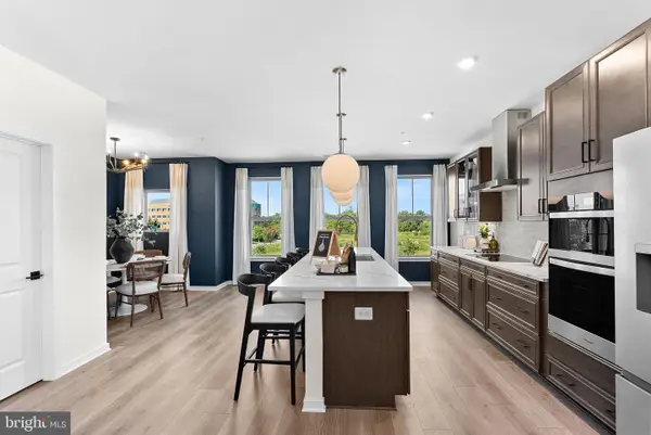 6 Sepia Sq #he, ASHBURN, VA 20147