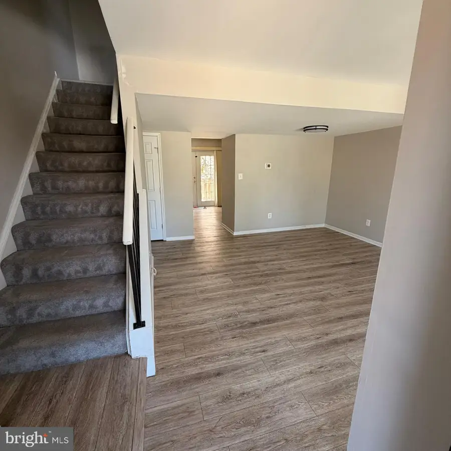 100 Marcum Ct, Sterling, VA 20164 - #2