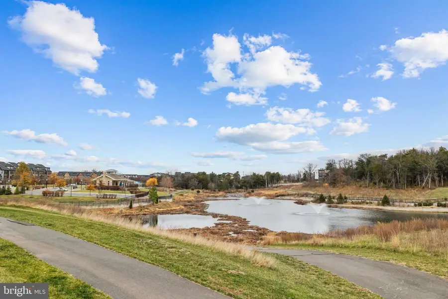 22528 Wilson View Ter, Ashburn, VA 20148 - Image #2