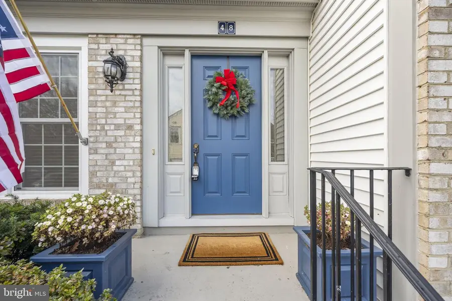 48 Mcpherson Cir, Sterling, VA 20165 - Image #2