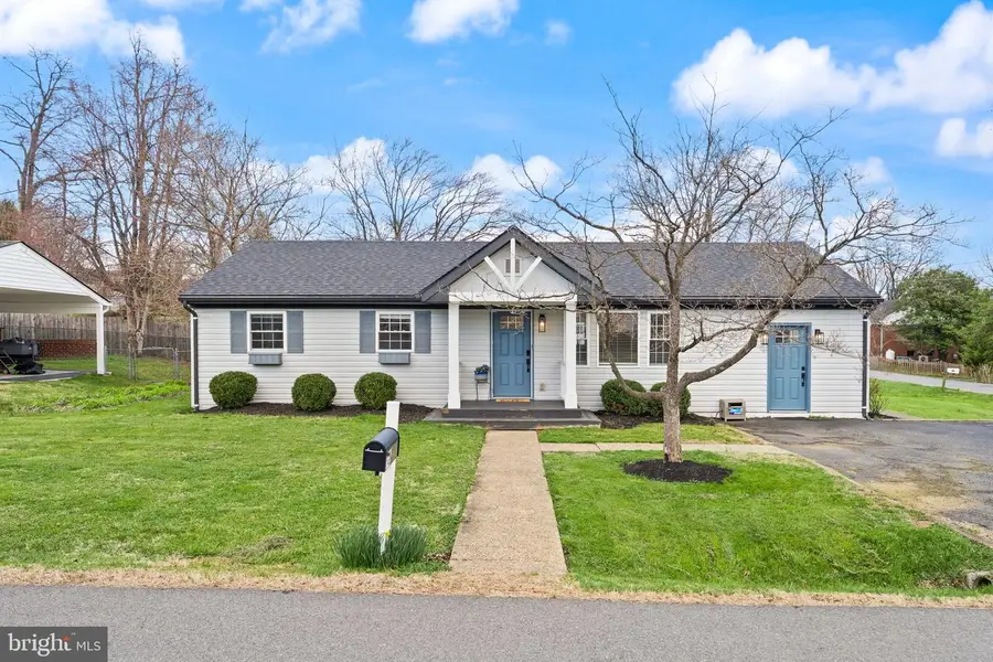140 S 26th St, Purcellville, VA 20132 - #2