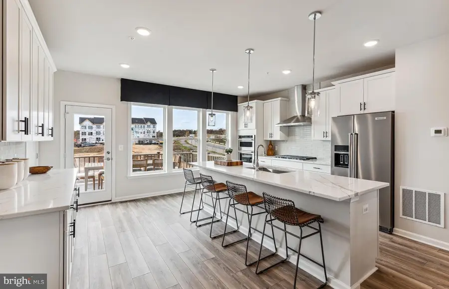 42845 Robins Perch Ter, Leesburg, VA 20176 - Image #2