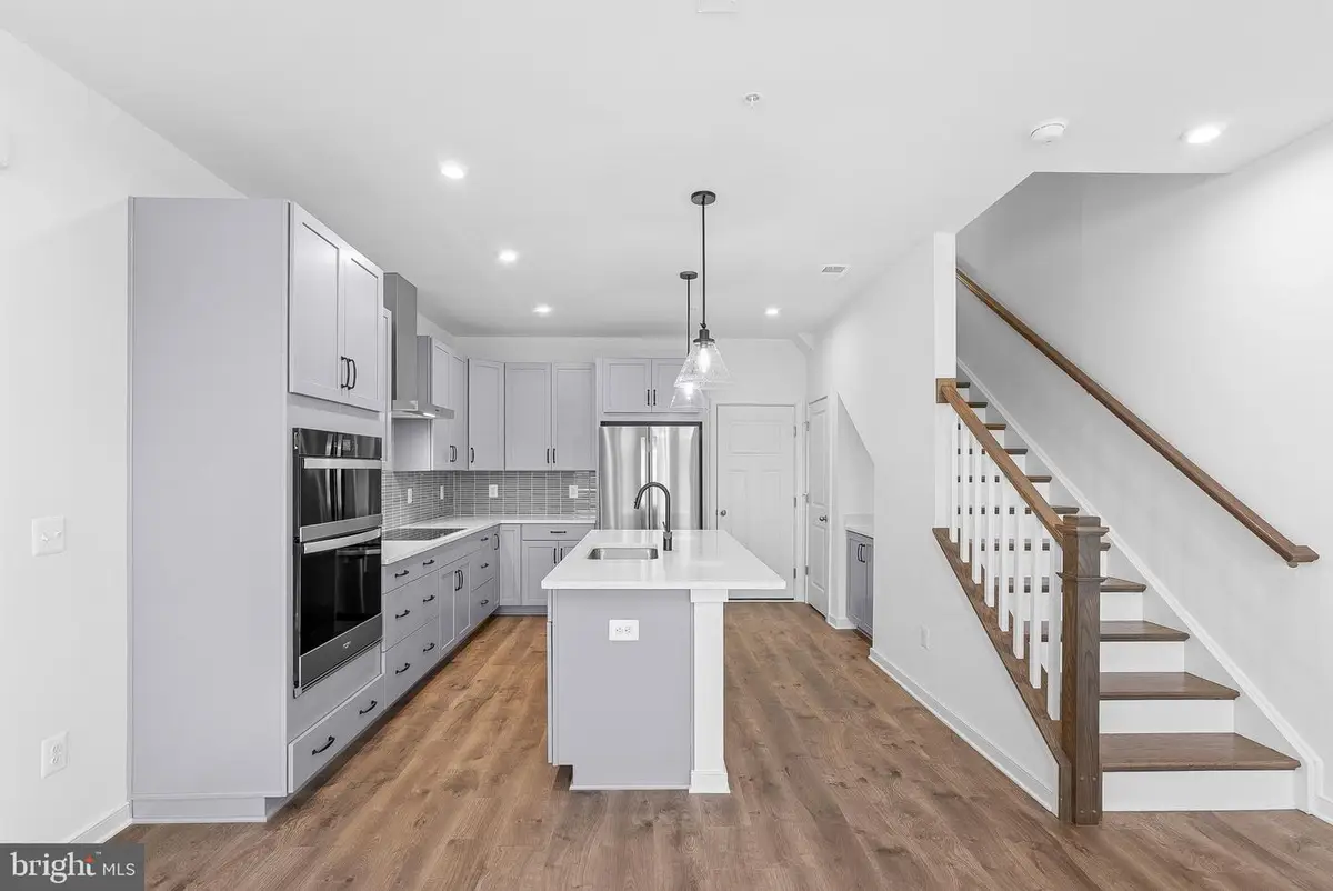 19713 Misty Moss Sq, Ashburn, VA 20147 - Image #1