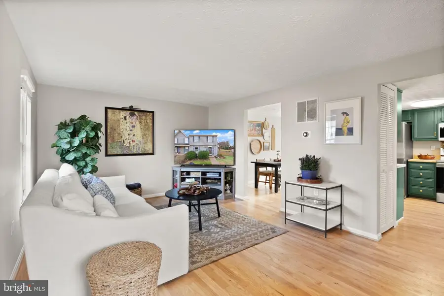 1011 Nelson Ct Ne, Leesburg, VA 20176 - #2