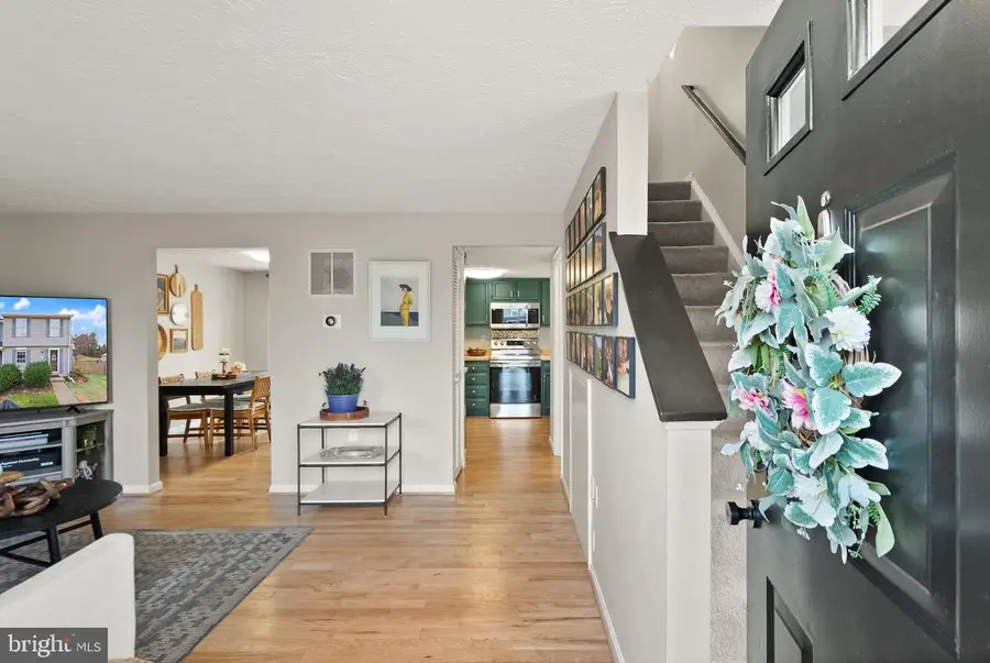 1011 Nelson Ct Ne, Leesburg, VA 20176 - #3