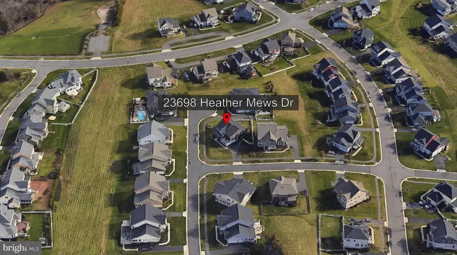 23698 Heather Mews Dr, Ashburn, VA 20148 - Image #2