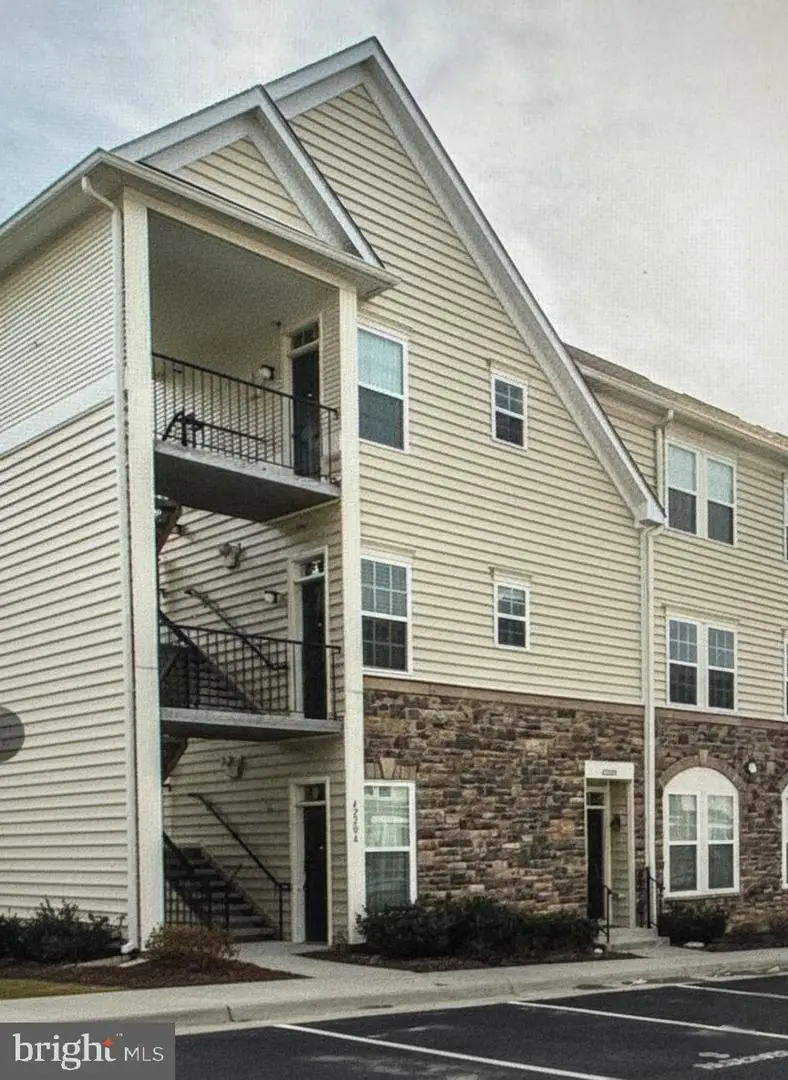 42206 Water Iris Ter #200, Aldie, VA 20105 - Image #1