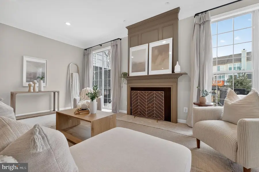 47610 Watkins Island Sq, Sterling, VA 20165 - Image #3