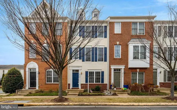 25121 Monteith Ter, CHANTILLY, VA 20152