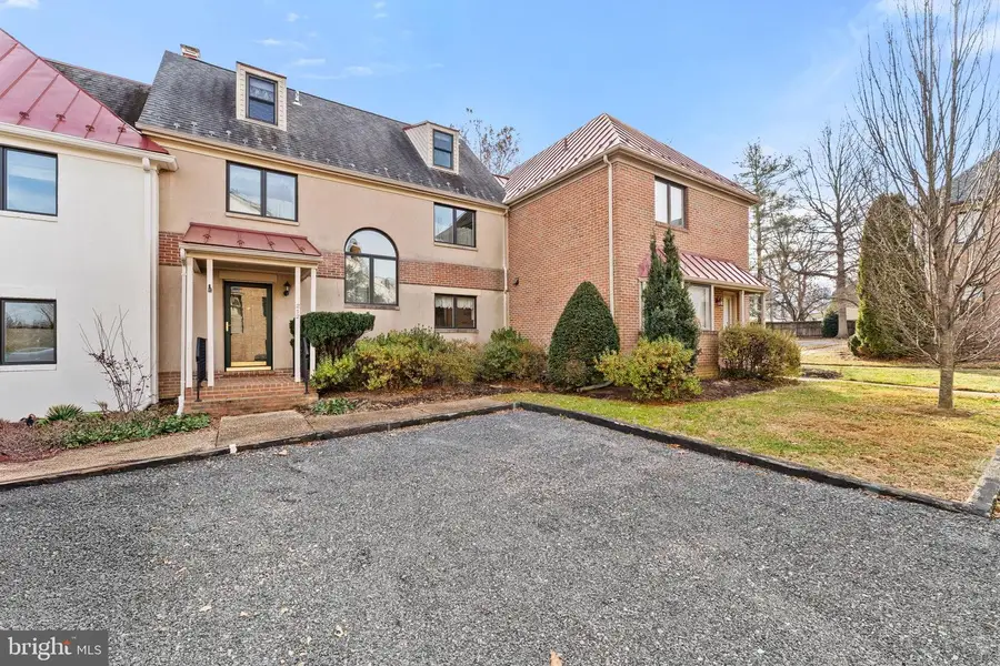 212 E Marshall St, Middleburg, VA 20117 - Image #2