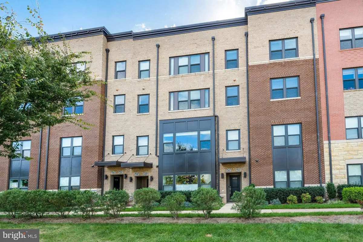 44750 Tiverton Sq, Ashburn, VA 20147 - Image #1