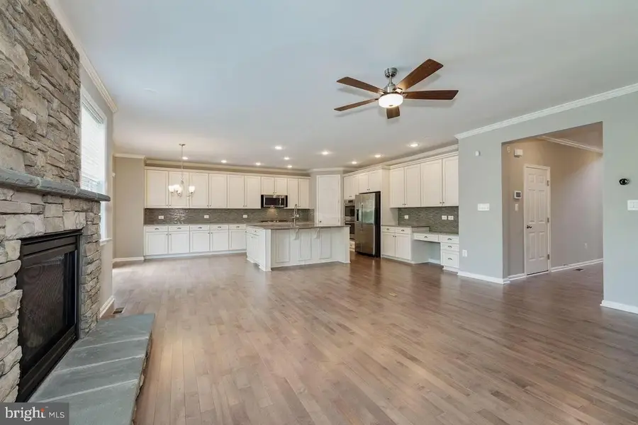 20471 Rolling Water Ter, Ashburn, VA 20147 - Image #2