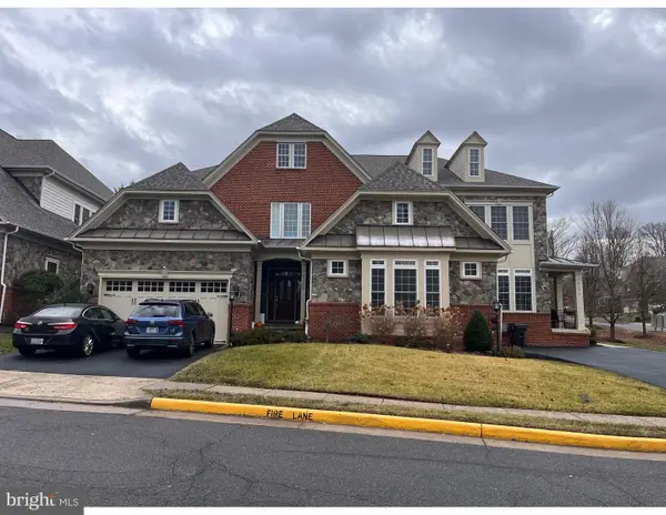 47672 Paulsen Sq, STERLING, VA 20165