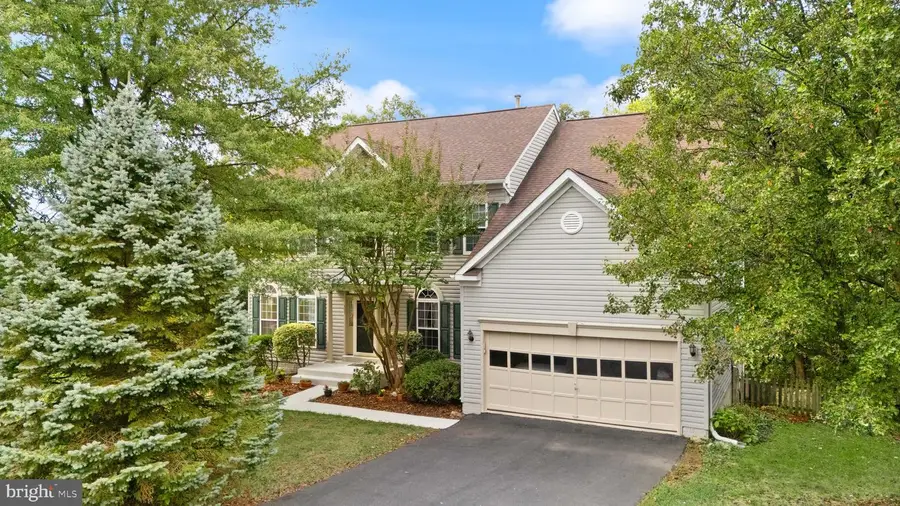 607 Talmadge Ct Se, Leesburg, VA 20175 - Image #2
