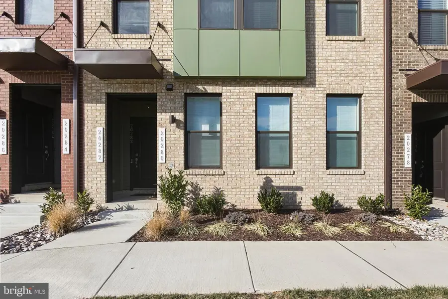 20280 Newfoundland Sq, Ashburn, VA 20147 - Image #2