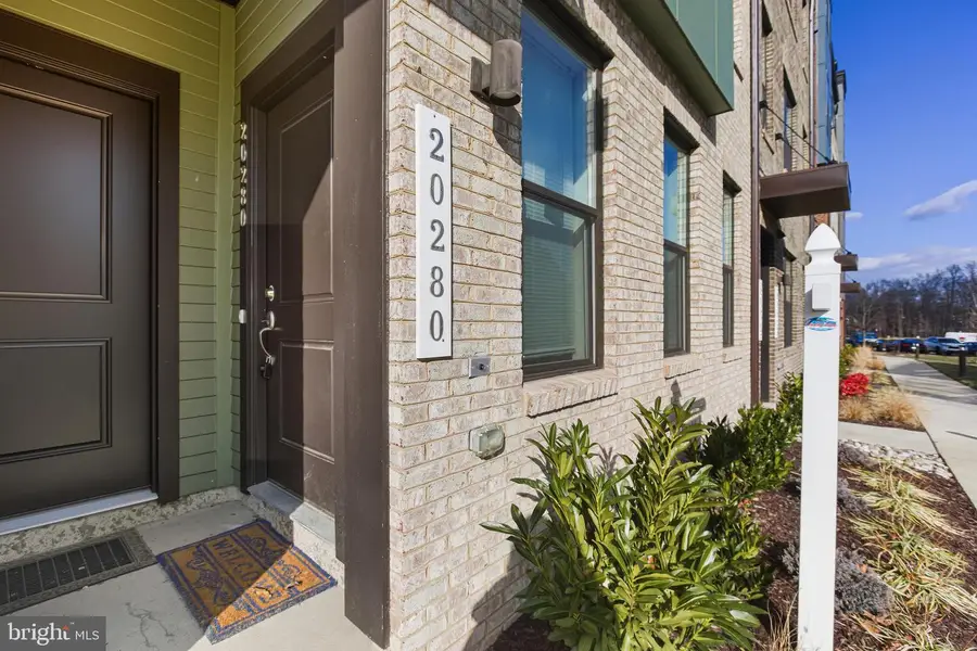 20280 Newfoundland Sq, Ashburn, VA 20147 - Image #3