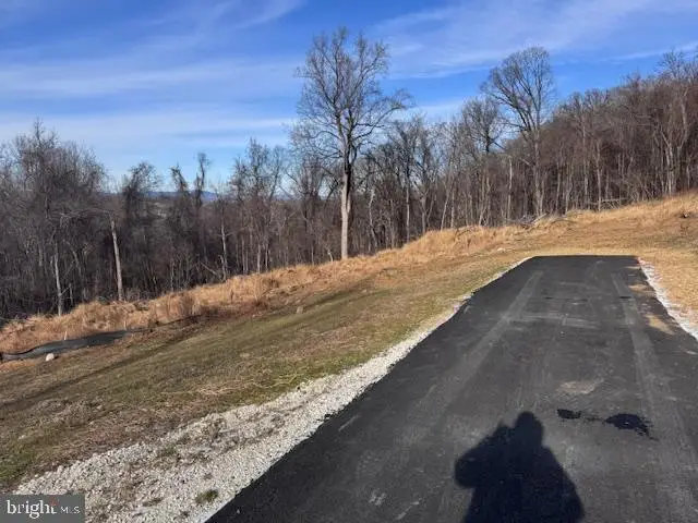 12820 Furnace Mountain Rd, Lovettsville, VA 20180 - Image #2