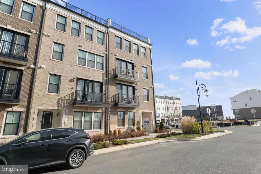 42662 Darala Dr, Ashburn, VA 20147 - Image #3